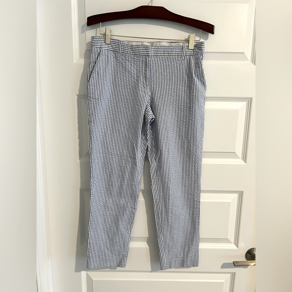J Crew Seersucker Capri Pants Blue White Size 4